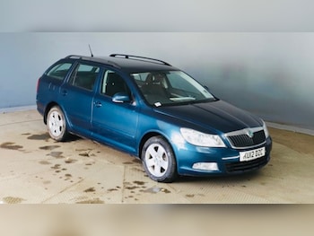 2012 (12) - 1.8 TSI Elegance,Demo & One Owner From New! Huge history, drives beautiful 5-Door