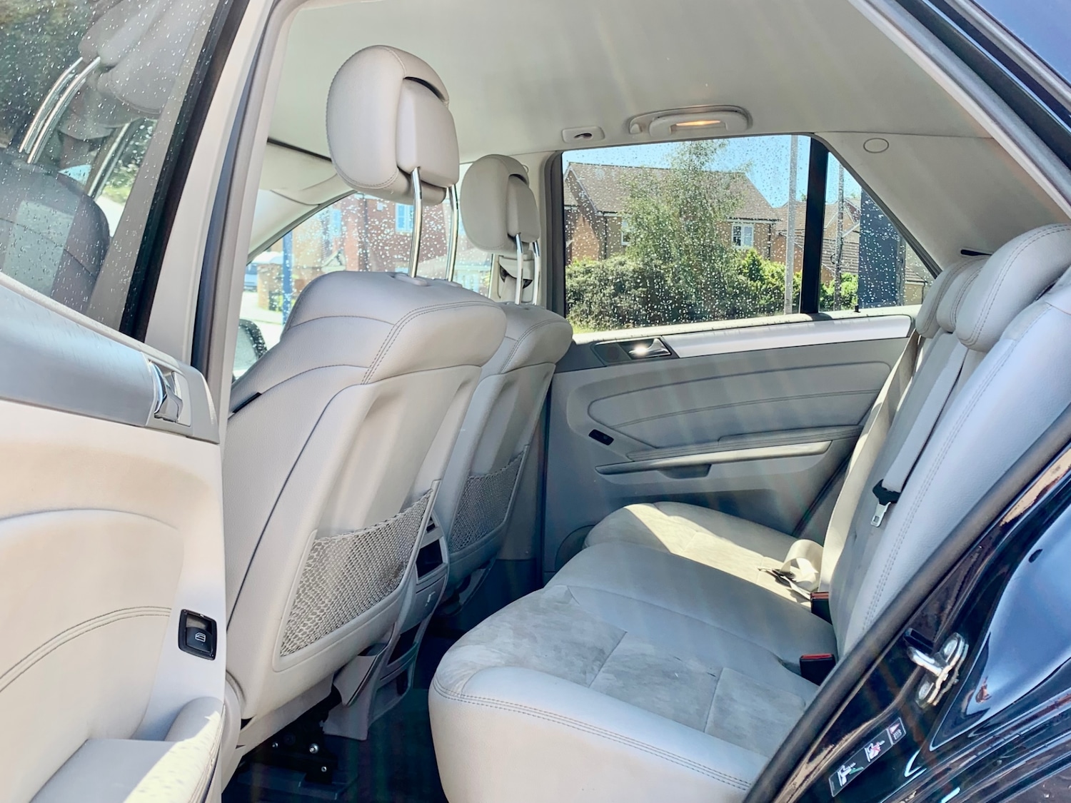 Used Mercedes-Benz M Class 2010 for sale - 76309999: Photo 11