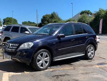 Used Mercedes-Benz M Class 2010 for sale - 76309999: Photo 4