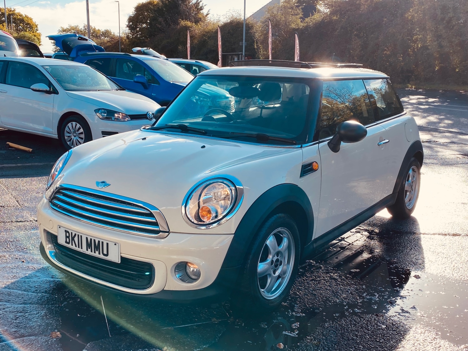 Used MINI Hatch 2011 for sale - 76369407: Photo 4