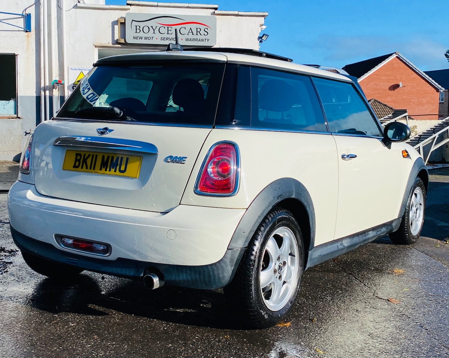 Used MINI Hatch 2011 for sale - 76369407: Photo 7