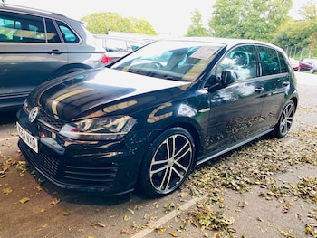 Used Volkswagen Golf 2014 for sale - 76211068: Photo