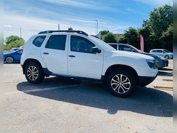 Used Dacia Duster 2016 for sale - 78764379: Photo
