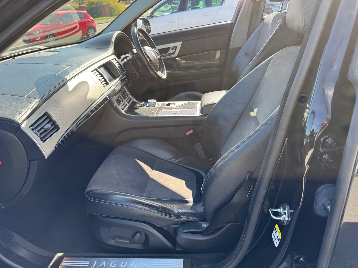 Used Jaguar XF 2013 for sale - 78026223: Photo 21