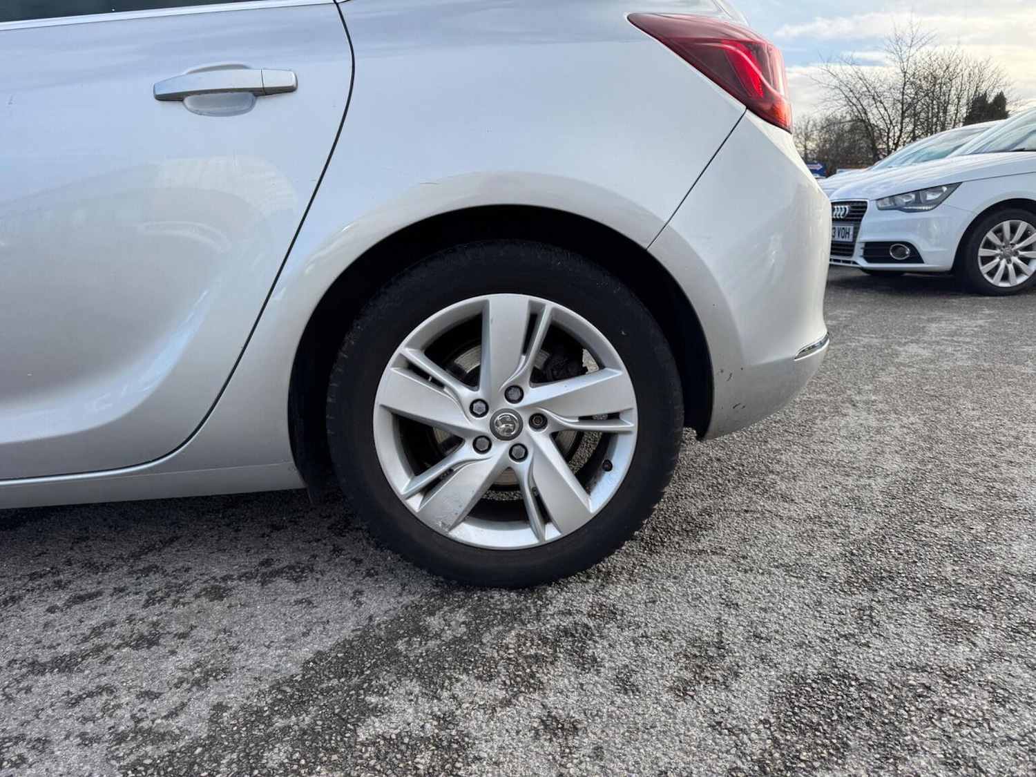 Used Vauxhall Astra 2013 for sale - 76637410: Photo 28