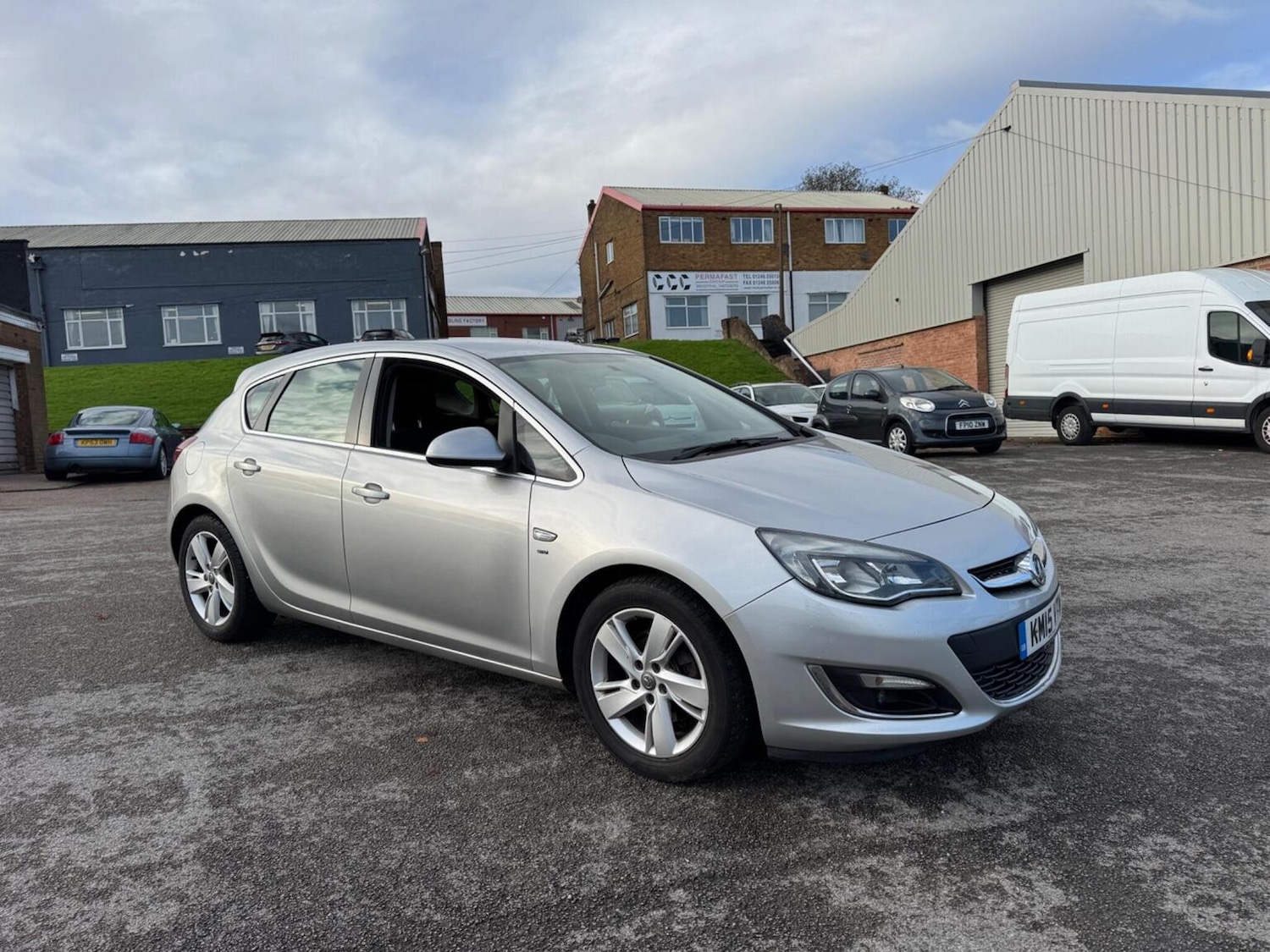 Used Vauxhall Astra 2013 for sale - 76637410: Photo 5