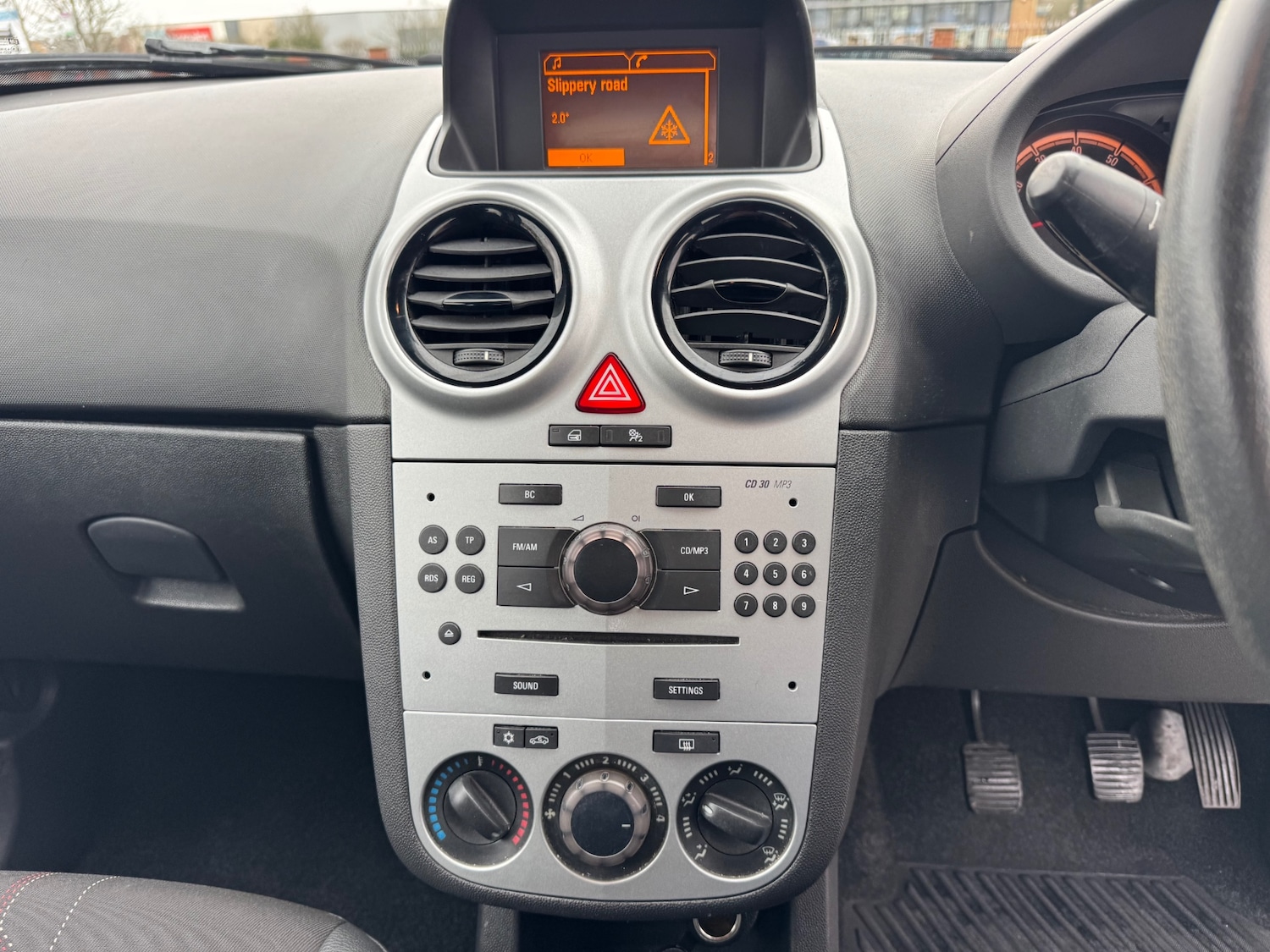 Used Vauxhall Corsa 2012 for sale - 77593649: Photo 18