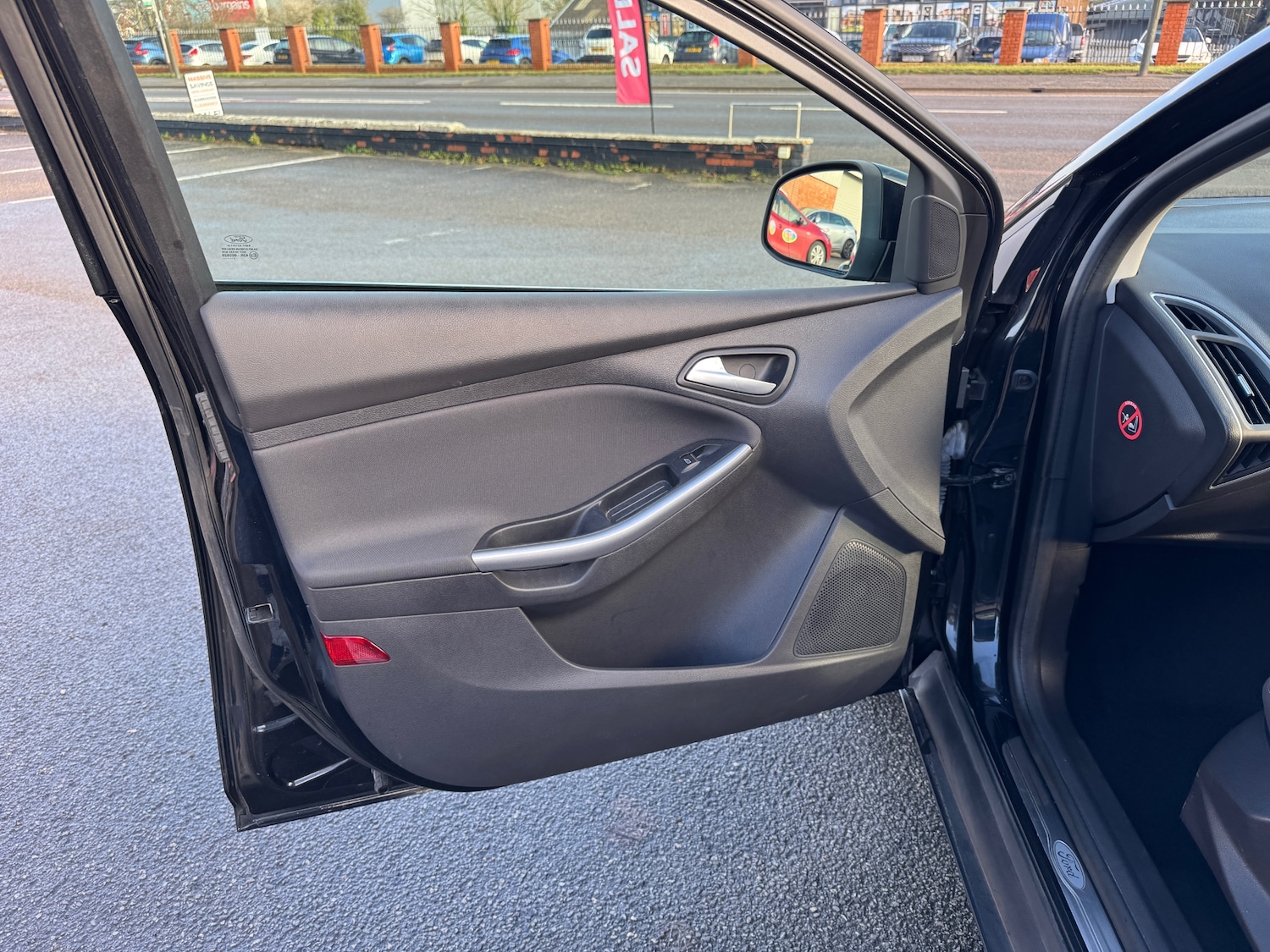 Used Ford Focus 2011 for sale - 77213275: Photo 21