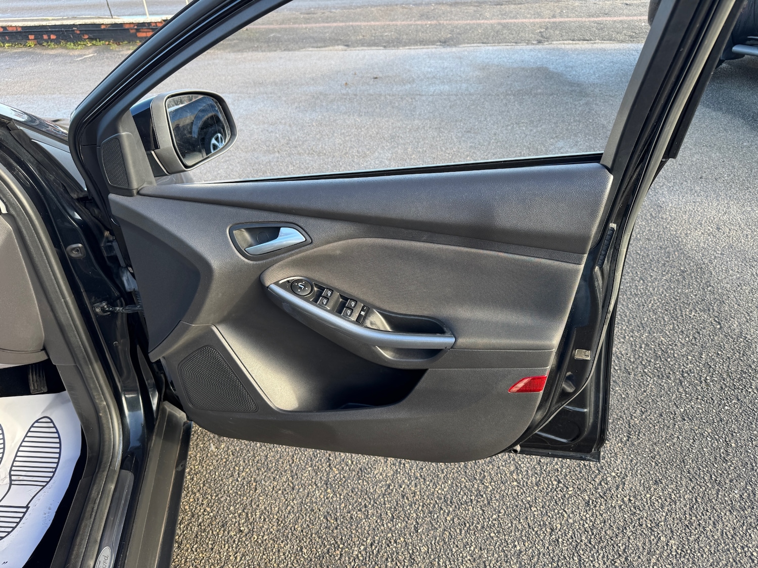 Used Ford Focus 2011 for sale - 77213275: Photo 7