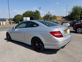 Used Mercedes-Benz C Class 2014 for sale - 79089096: Photo