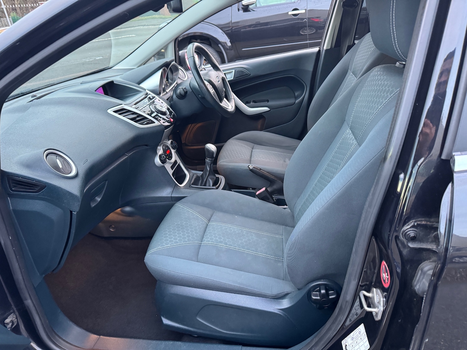 Used Ford Fiesta 2012 for sale - 77107882: Photo 15