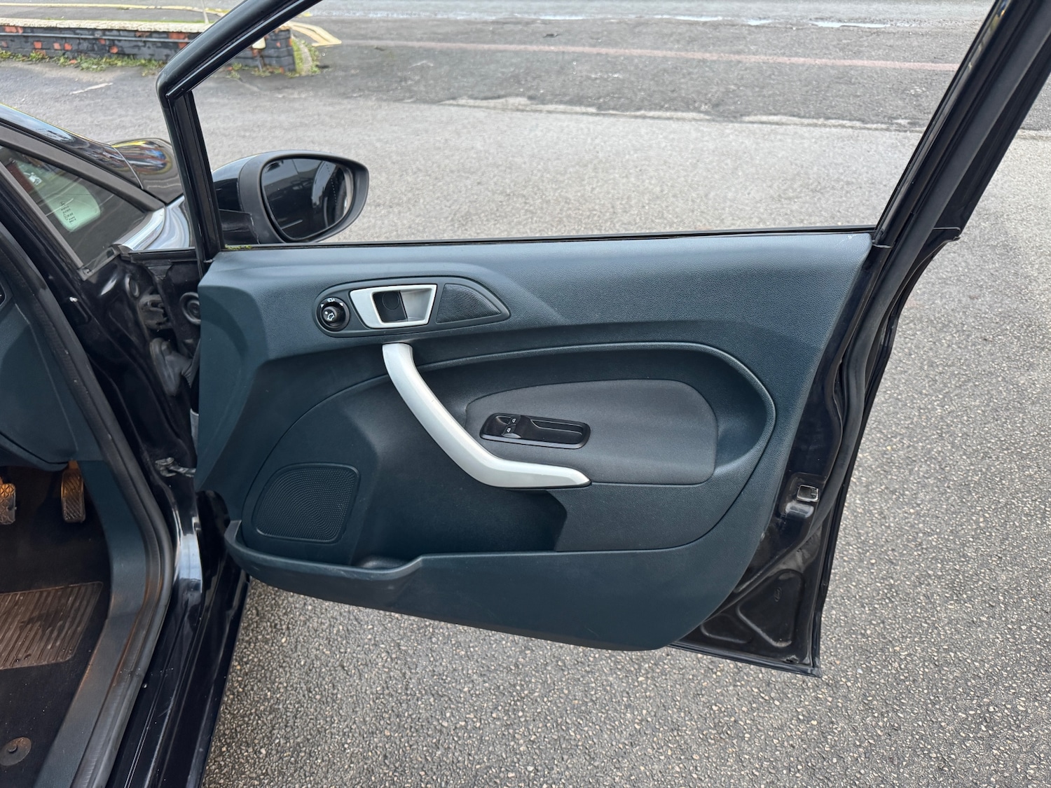 Used Ford Fiesta 2012 for sale - 77107882: Photo 8