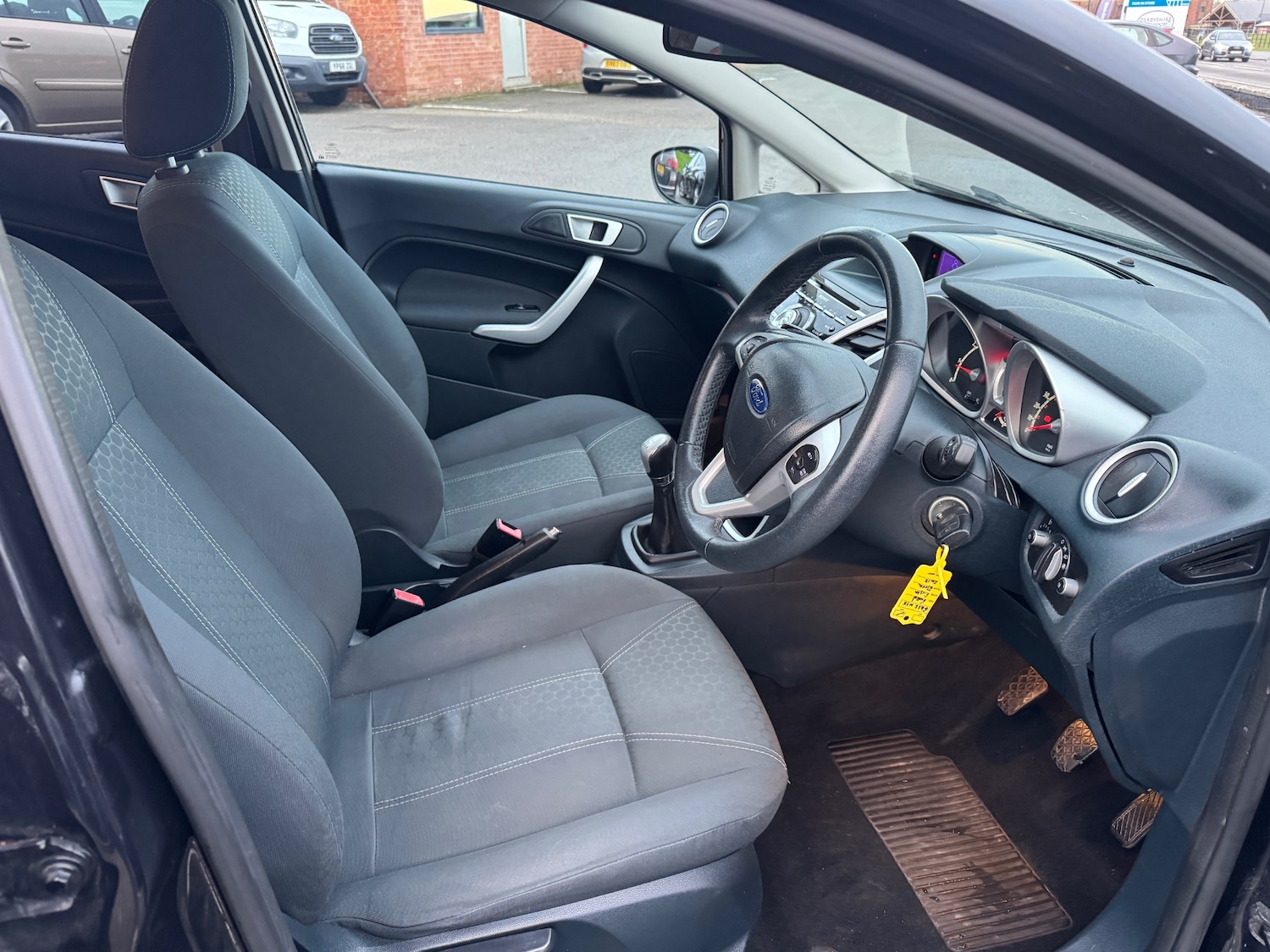 Used Ford Fiesta 2012 for sale - 77107882: Photo 9