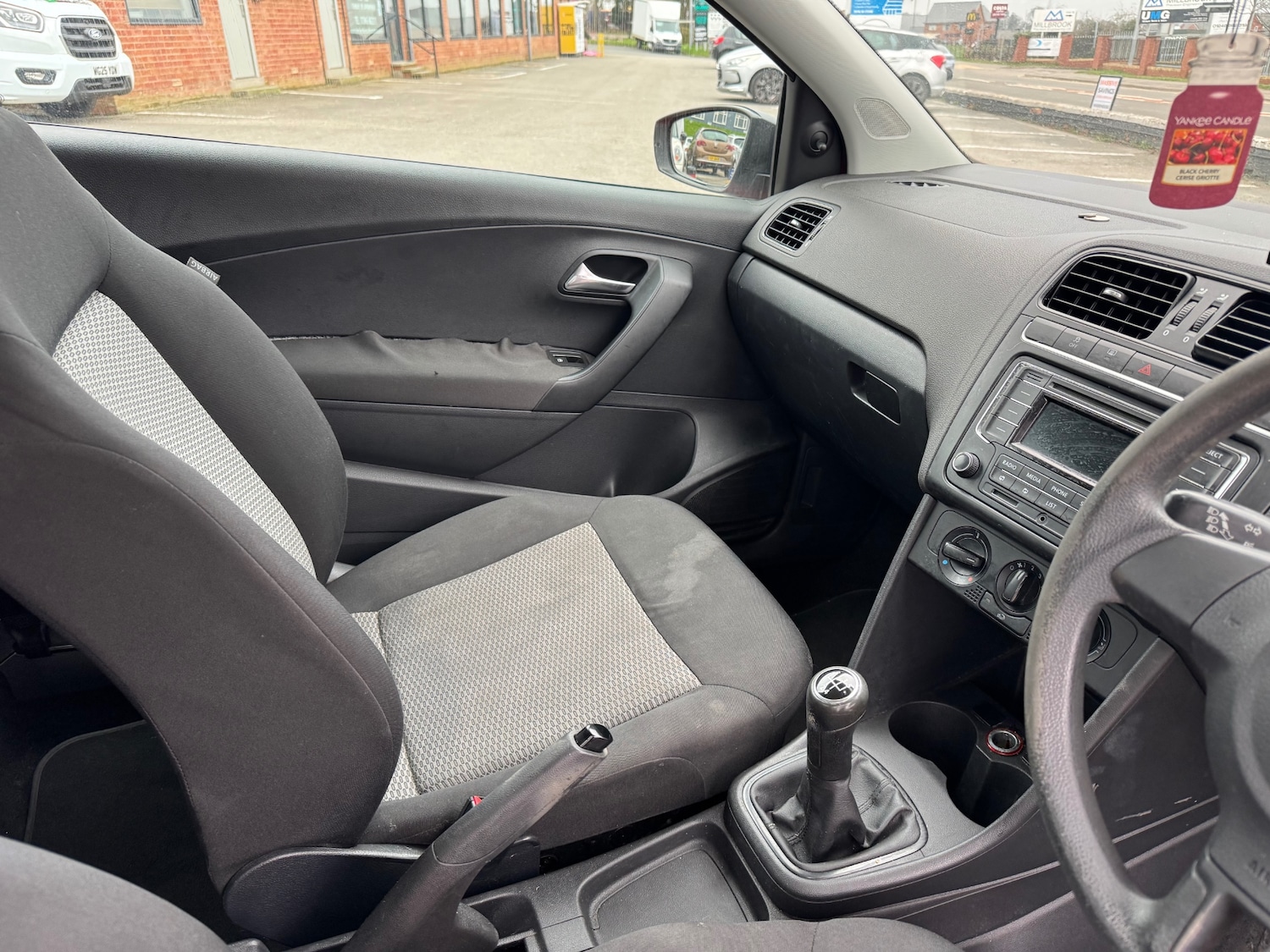 Used Volkswagen Polo 2010 for sale - 77804942: Photo 10