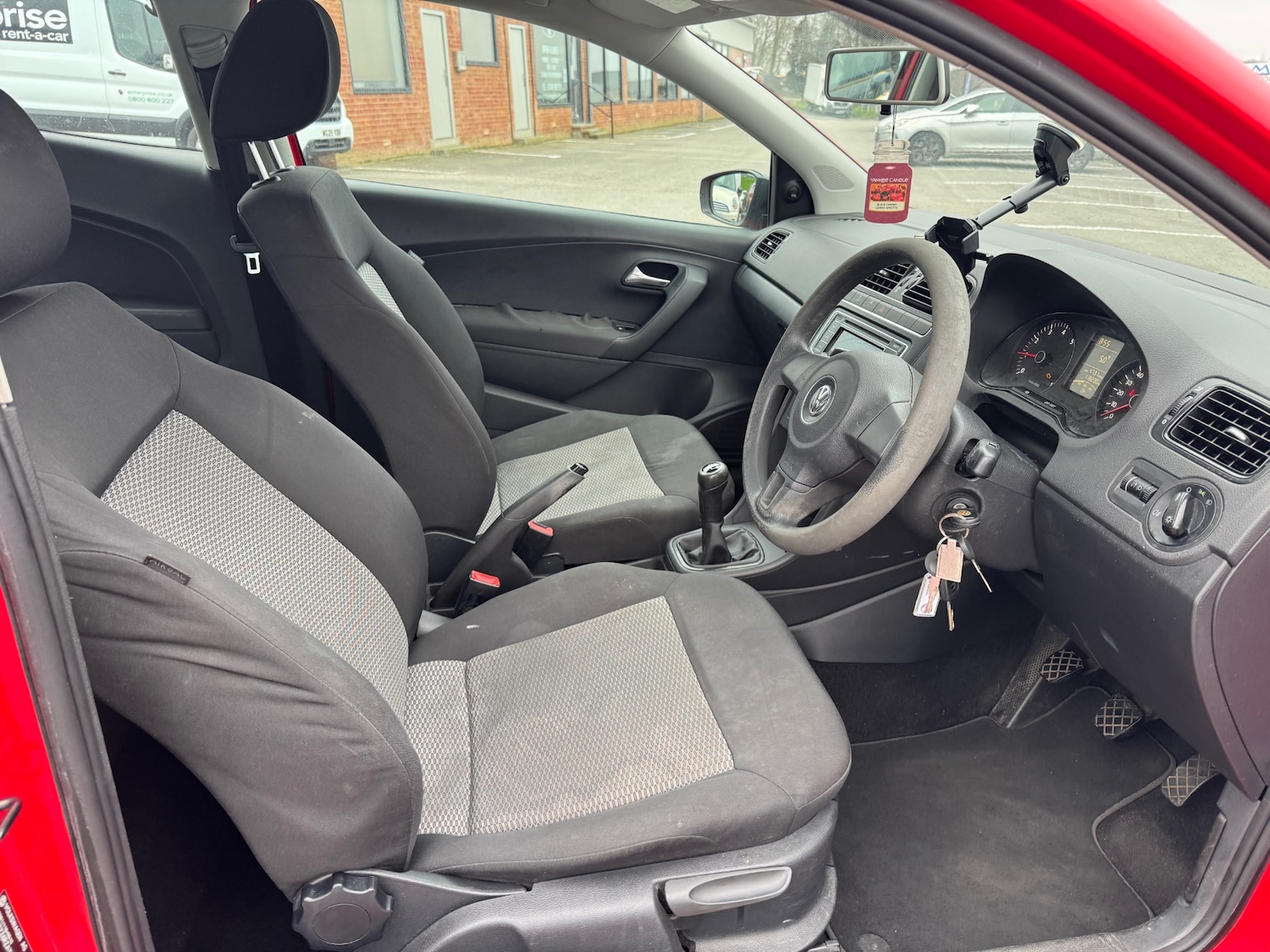 Used Volkswagen Polo 2010 for sale - 77804942: Photo 8