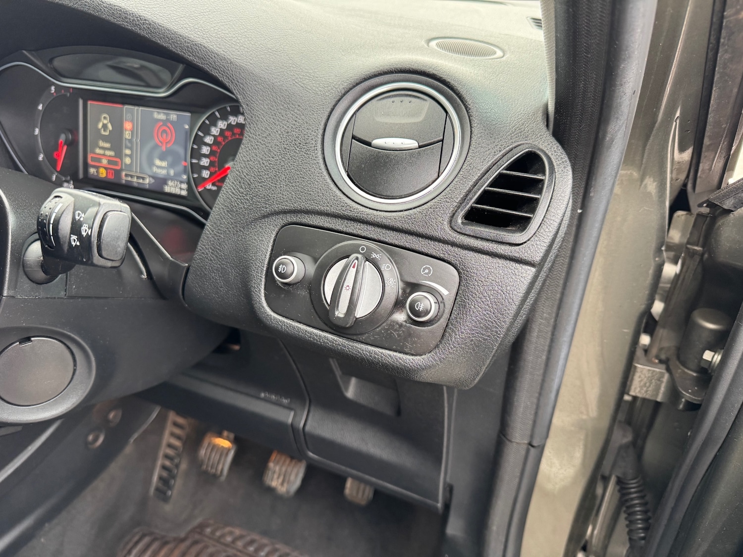 Used Ford Galaxy 2012 for sale - 77679576: Photo 13