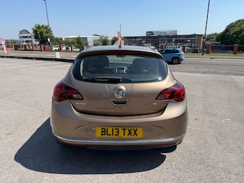 Used Vauxhall Astra 2013 for sale - 78995636: Photo