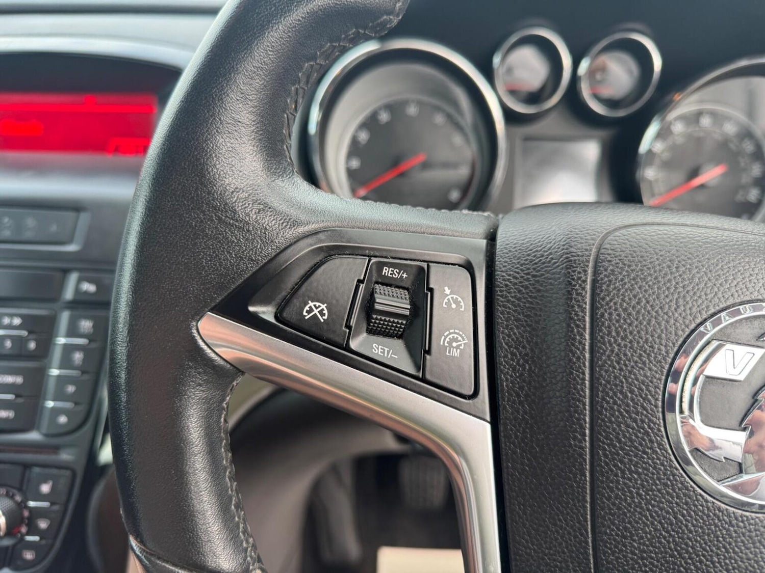 Used Vauxhall Astra 2015 for sale - 76596569: Photo 21