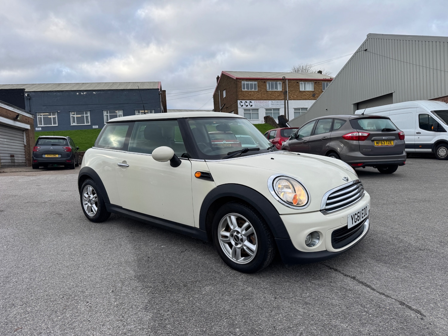 Used MINI Hatch 2011 for sale - 77053697: Photo 2