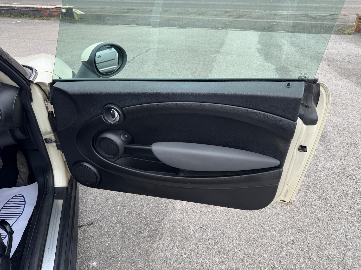 Used MINI Hatch 2011 for sale - 77053697: Photo 24