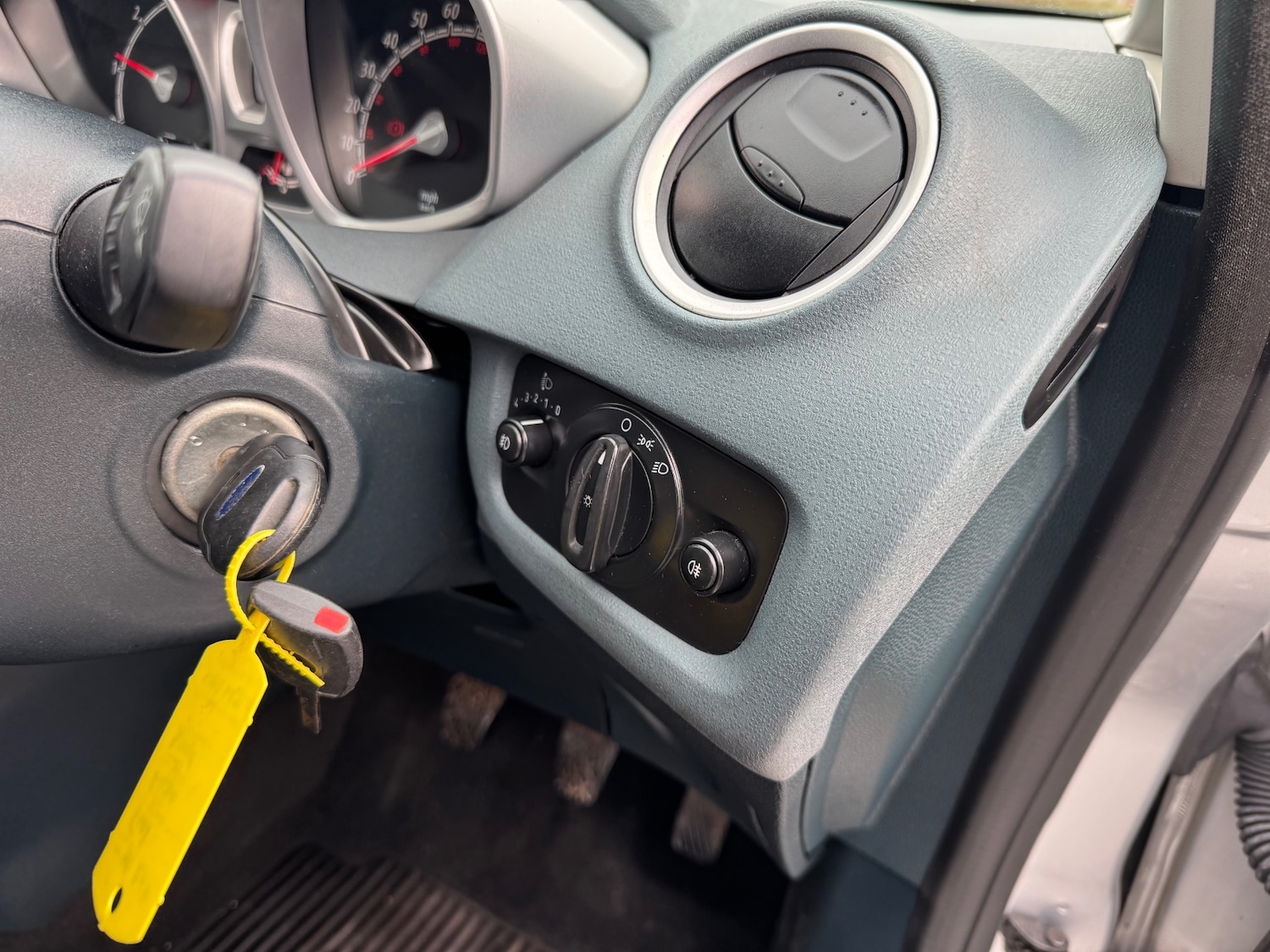 Used Ford Fiesta 2011 for sale - 77701155: Photo 12