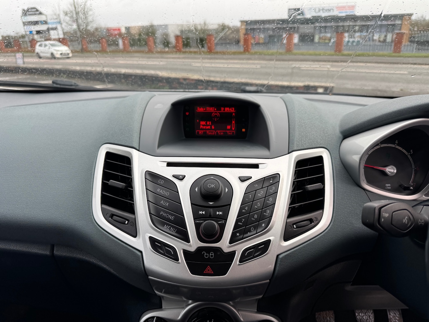 Used Ford Fiesta 2011 for sale - 77701155: Photo 16