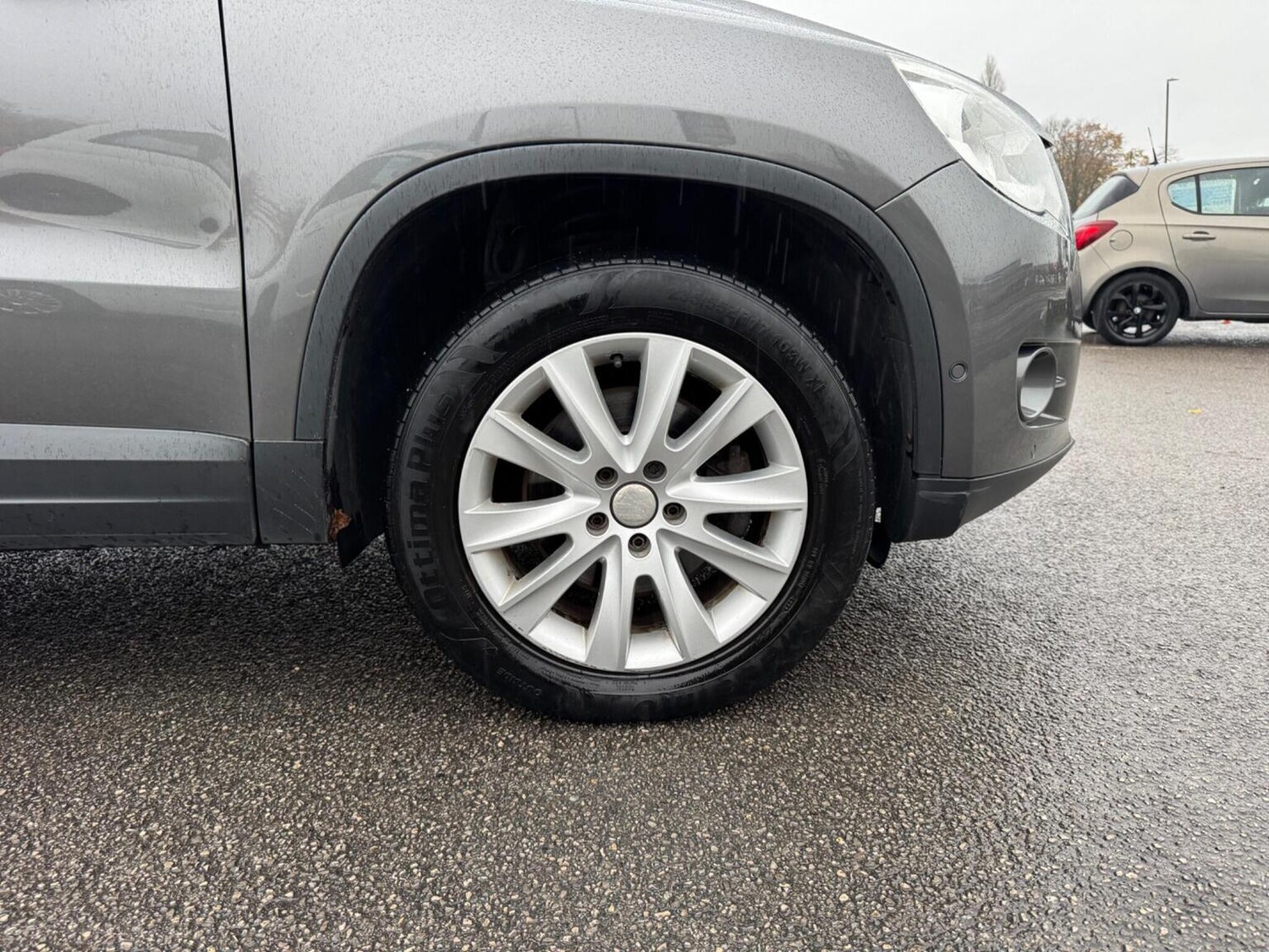 Used Volkswagen Tiguan 2011 for sale - 76576859: Photo 26