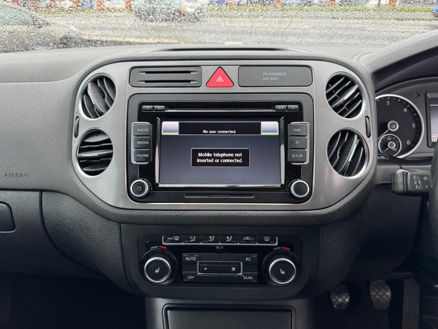 Used Volkswagen Tiguan 2011 for sale - 76576859: Photo 29