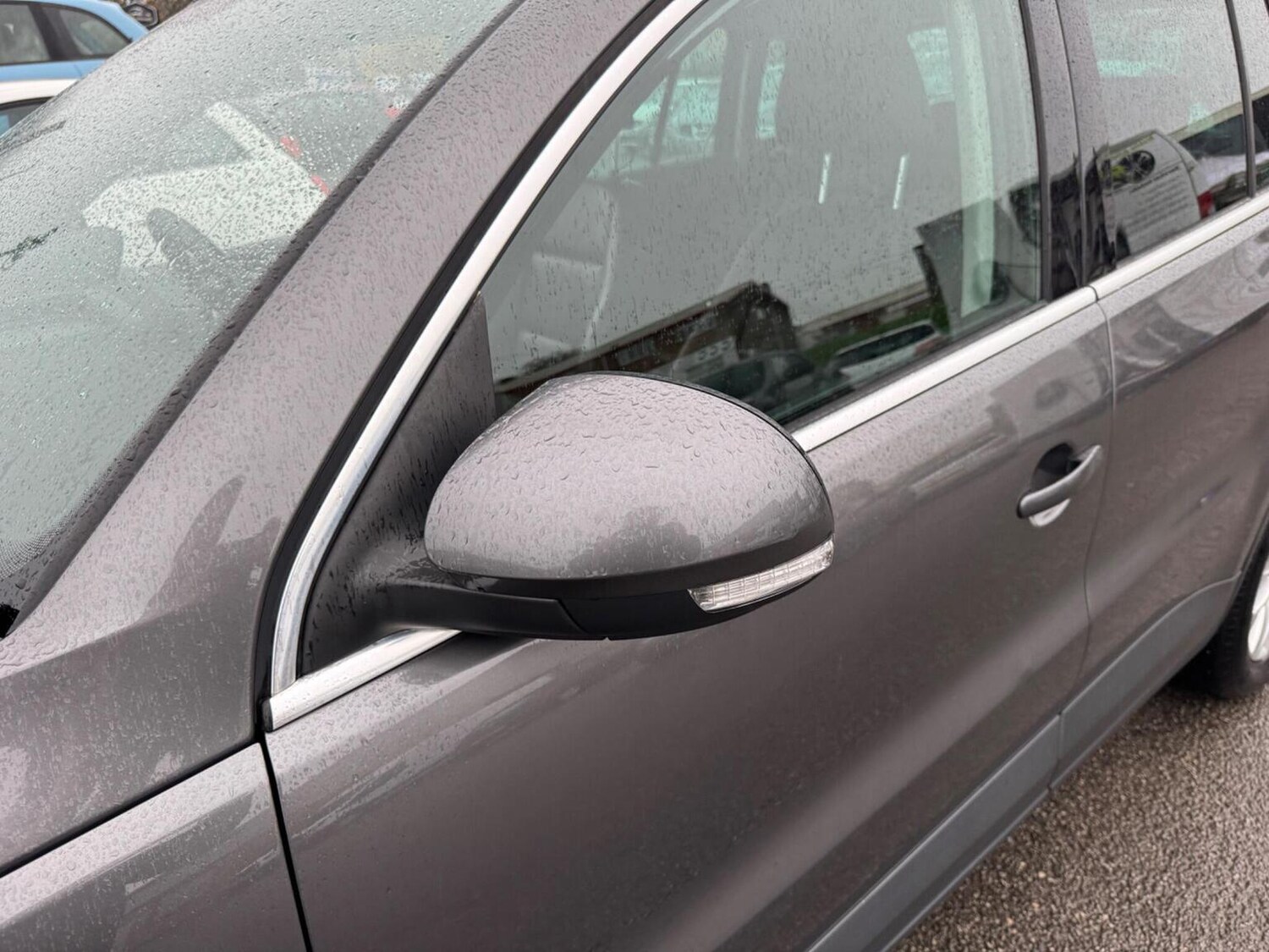 Used Volkswagen Tiguan 2011 for sale - 76576859: Photo 32