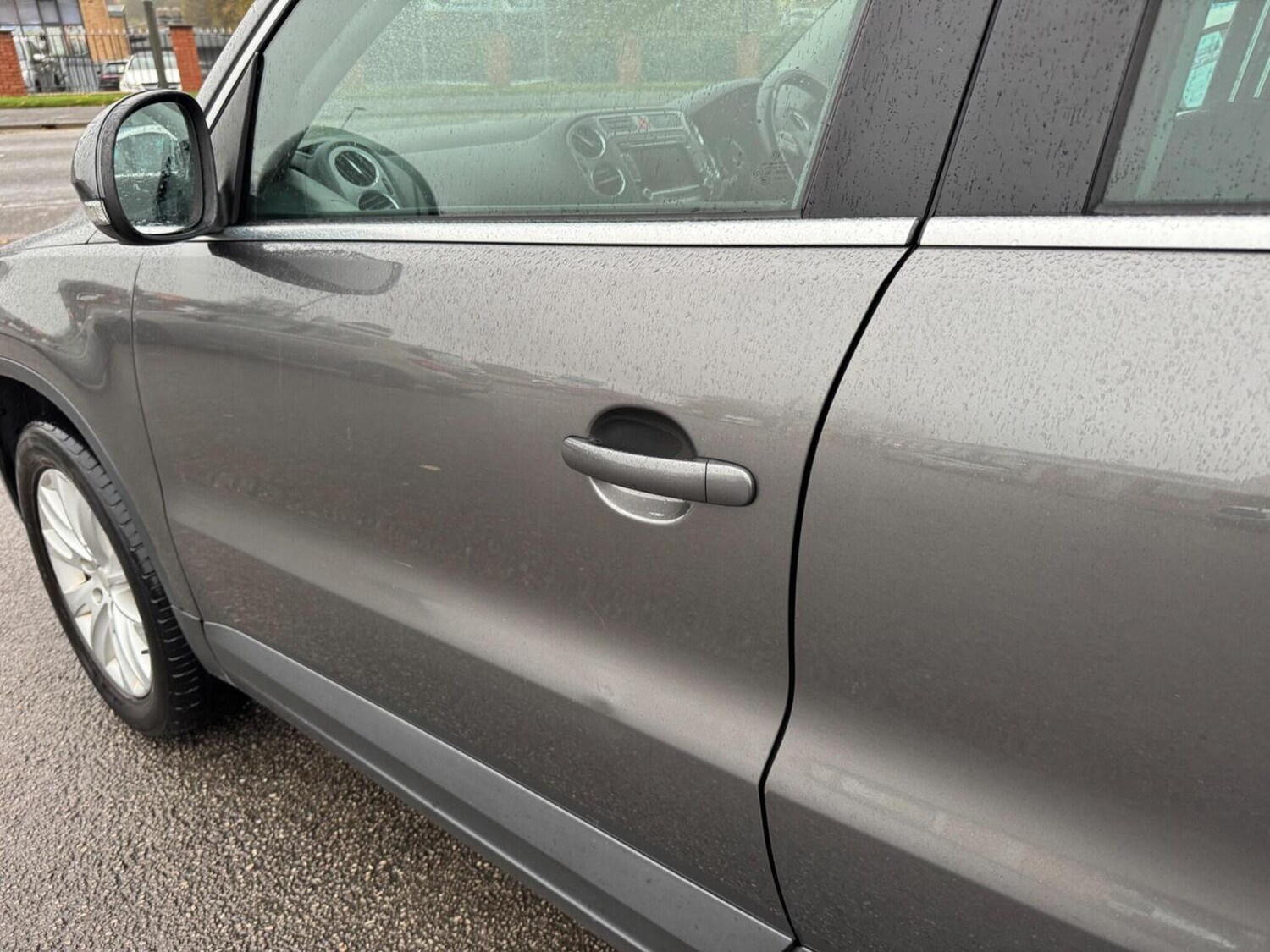 Used Volkswagen Tiguan 2011 for sale - 76576859: Photo 33