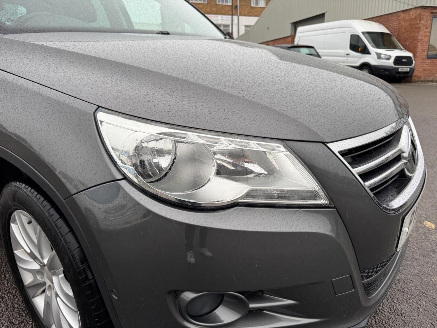 Used Volkswagen Tiguan 2011 for sale - 76576859: Photo 42