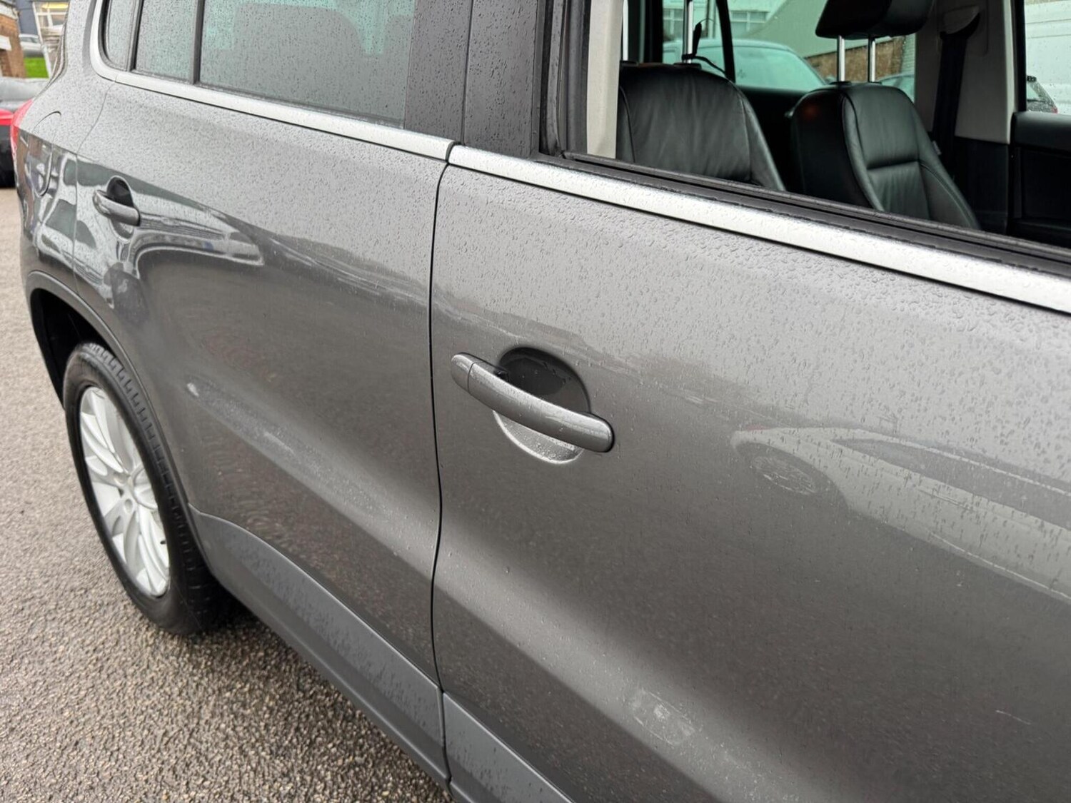 Used Volkswagen Tiguan 2011 for sale - 76576859: Photo 46