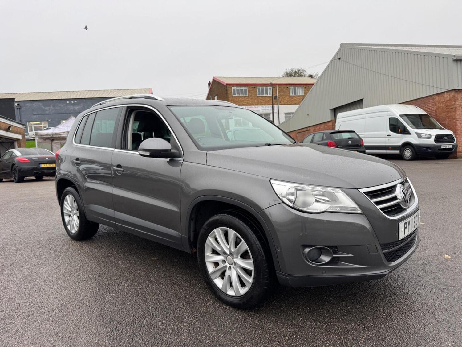 Used Volkswagen Tiguan 2011 for sale - 76576859: Photo 5