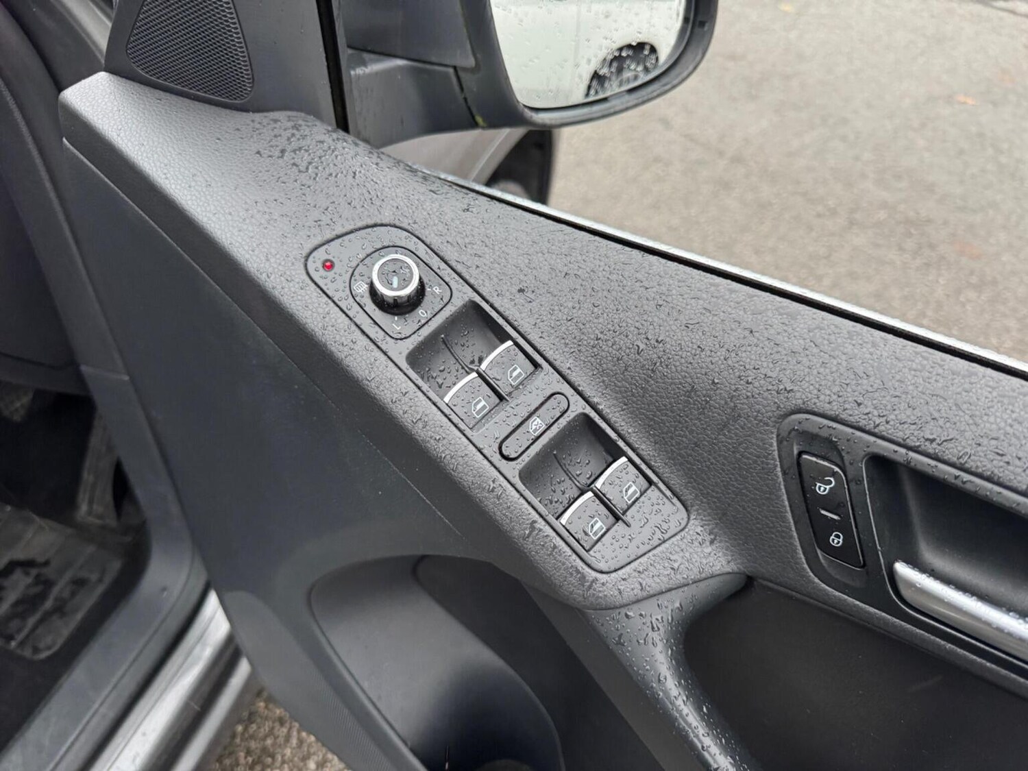 Used Volkswagen Tiguan 2011 for sale - 76576859: Photo 50