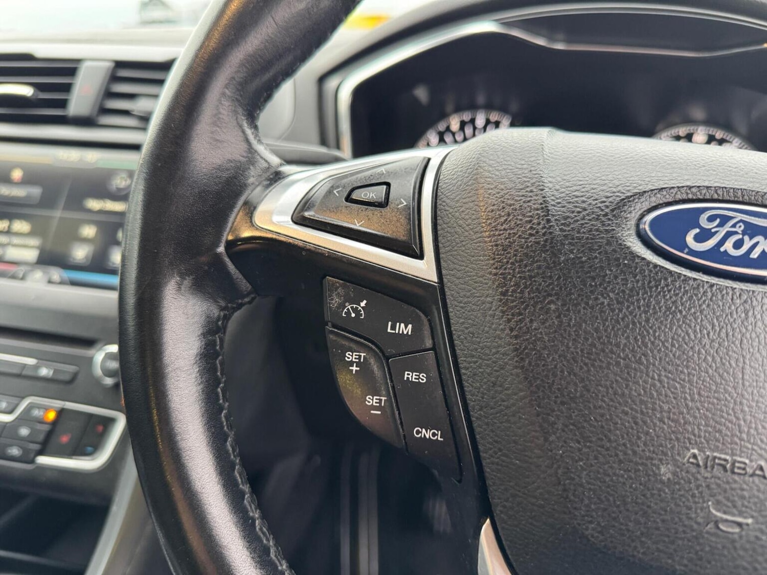 Used Ford Mondeo 2016 for sale - 76830351: Photo 37