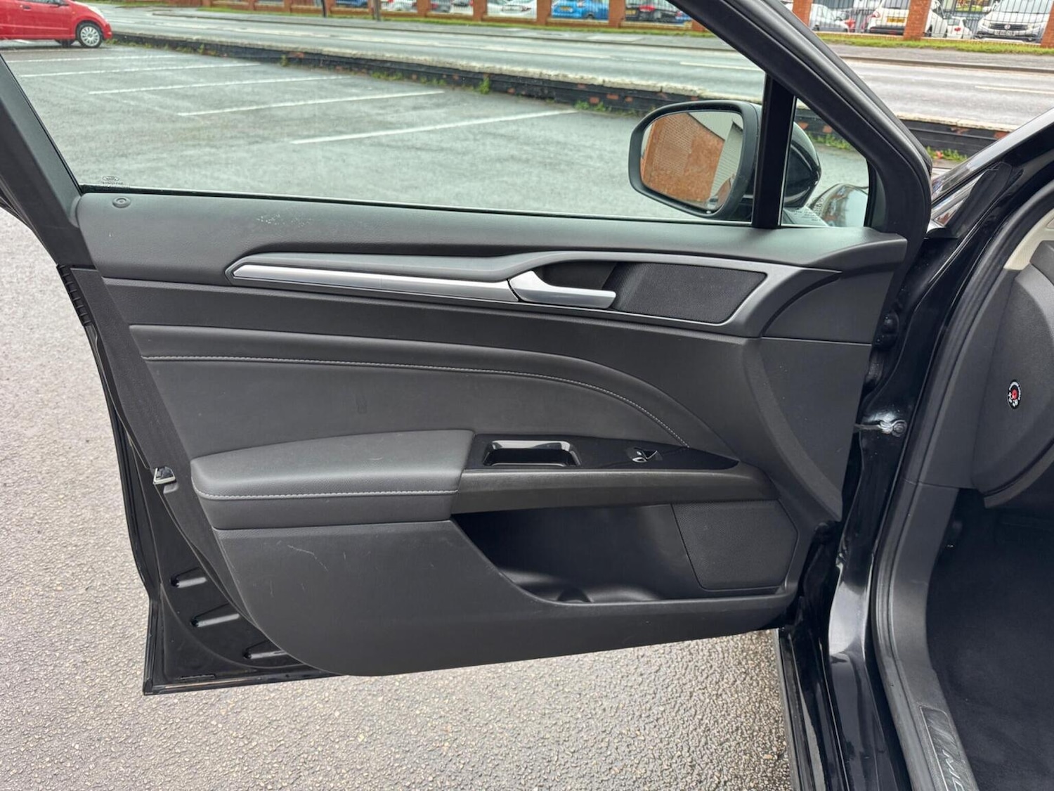 Used Ford Mondeo 2016 for sale - 76830351: Photo 38