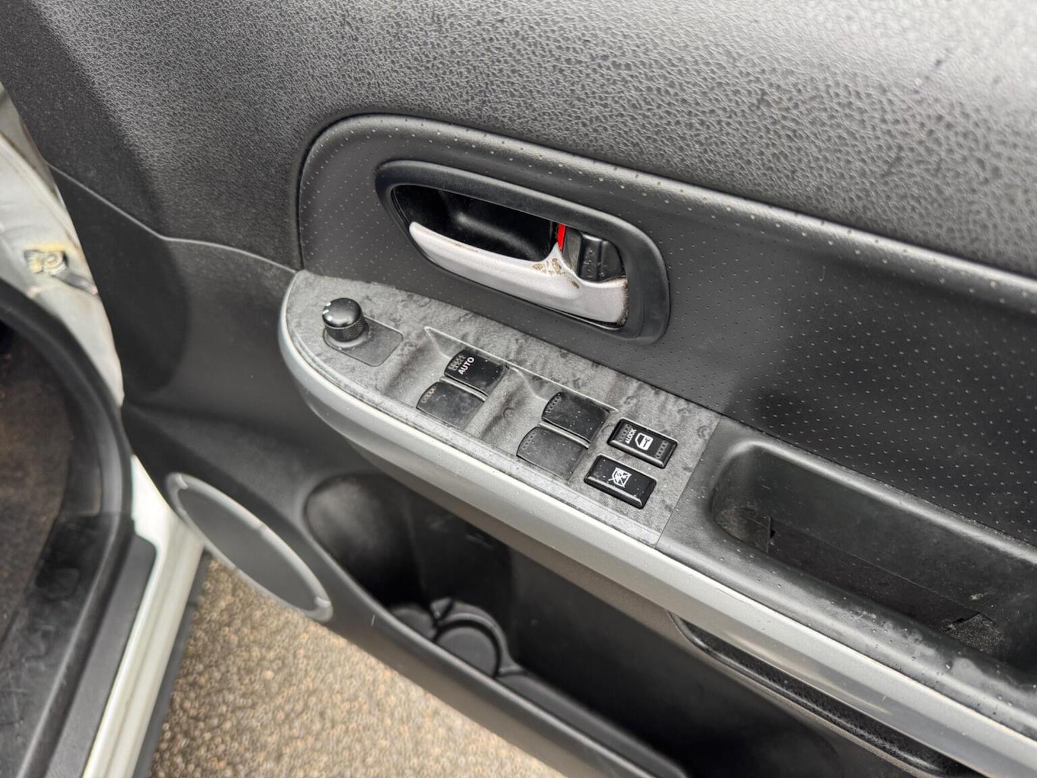 Used Suzuki Grand Vitara 2011 for sale - 76830383: Photo 27