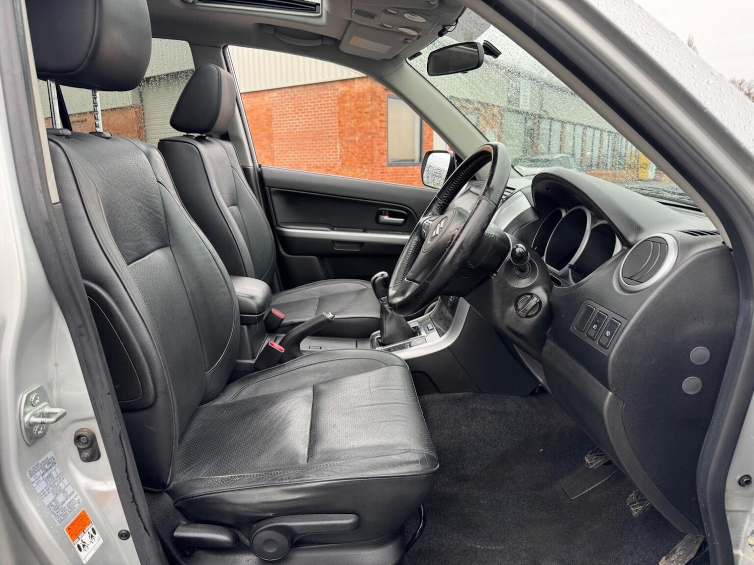 Used Suzuki Grand Vitara 2011 for sale - 76830383: Photo 28