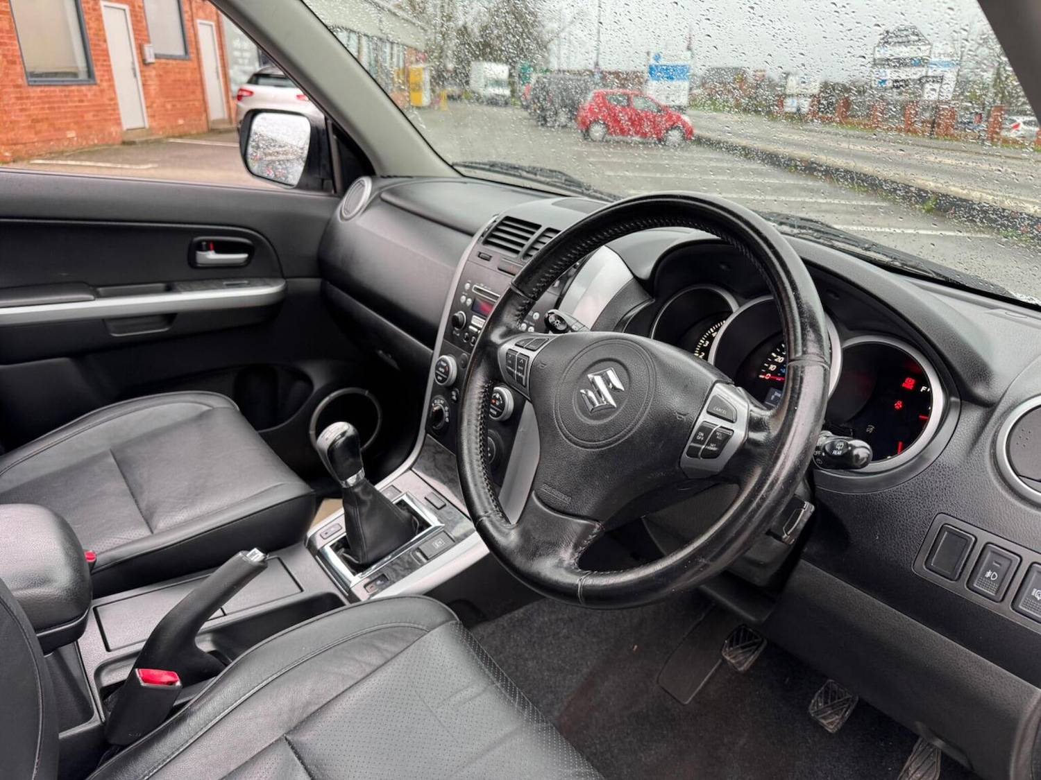 Used Suzuki Grand Vitara 2011 for sale - 76830383: Photo 29