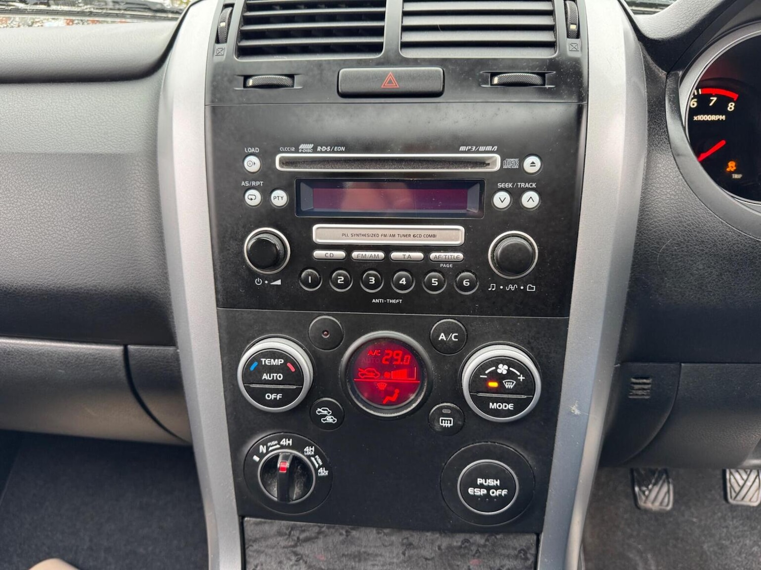 Used Suzuki Grand Vitara 2011 for sale - 76830383: Photo 34