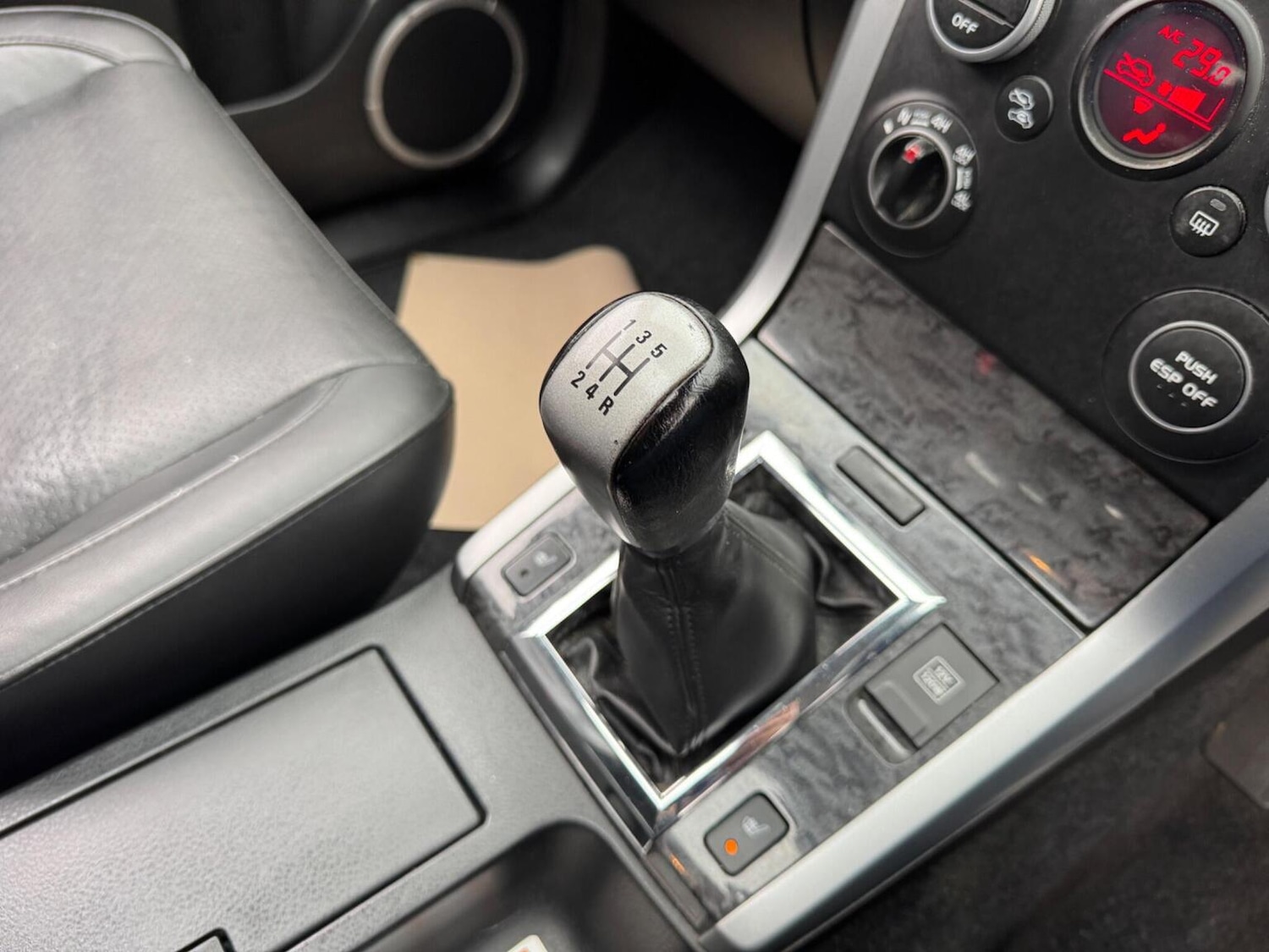 Used Suzuki Grand Vitara 2011 for sale - 76830383: Photo 35