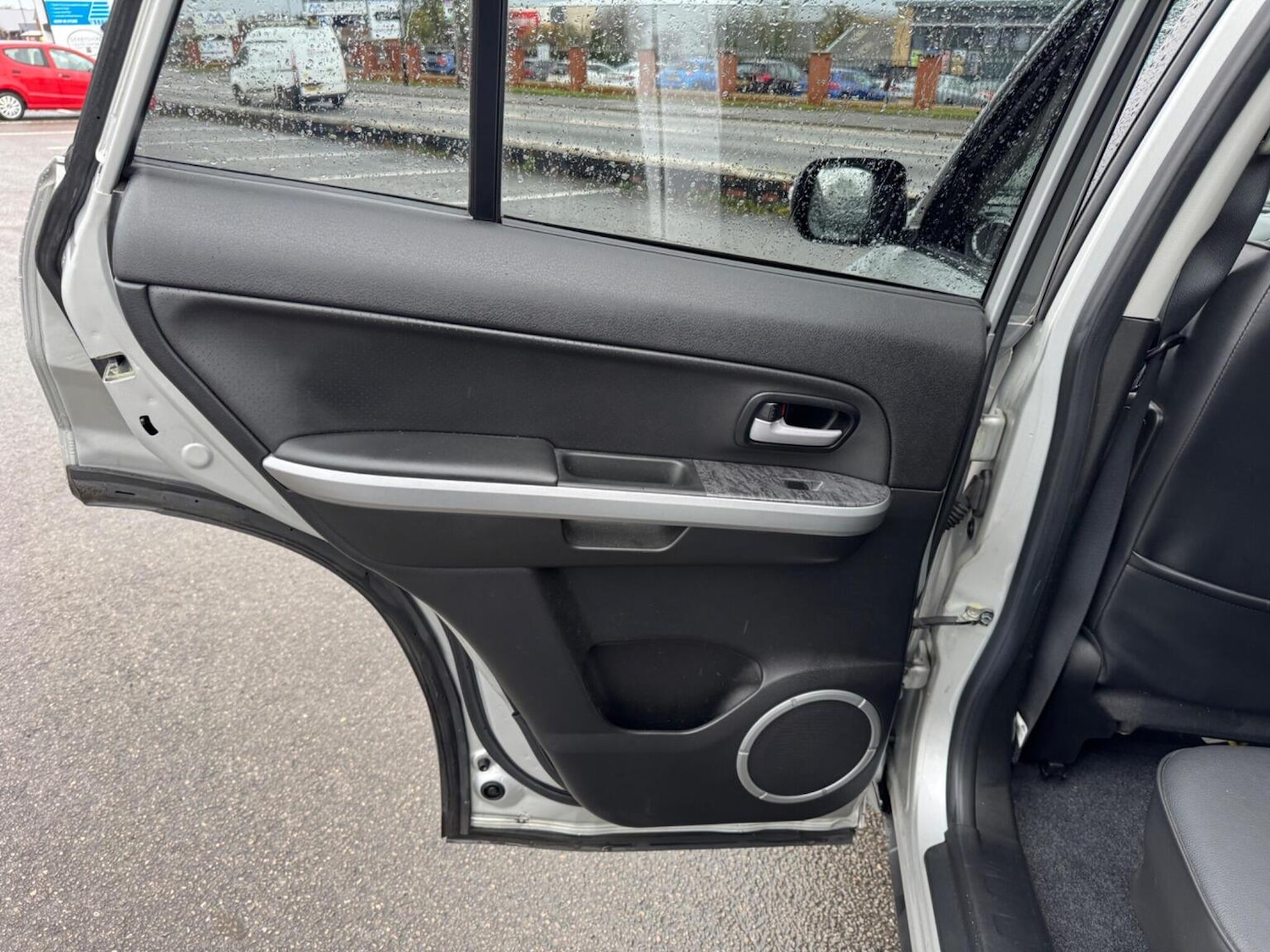 Used Suzuki Grand Vitara 2011 for sale - 76830383: Photo 46