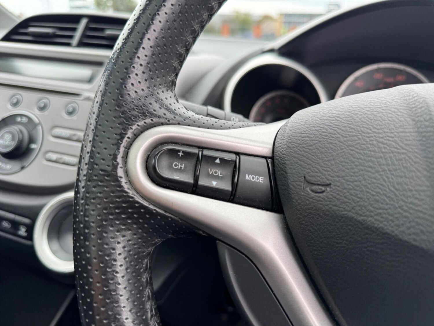 Used Honda Jazz 2011 for sale - 76576899: Photo 34