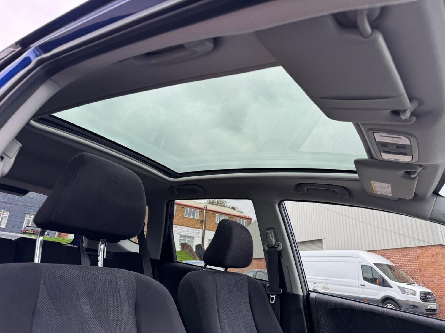 Used Honda Jazz 2011 for sale - 76576899: Photo 39