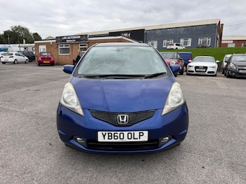 Used Honda Jazz 2011 for sale - 76576899: Photo