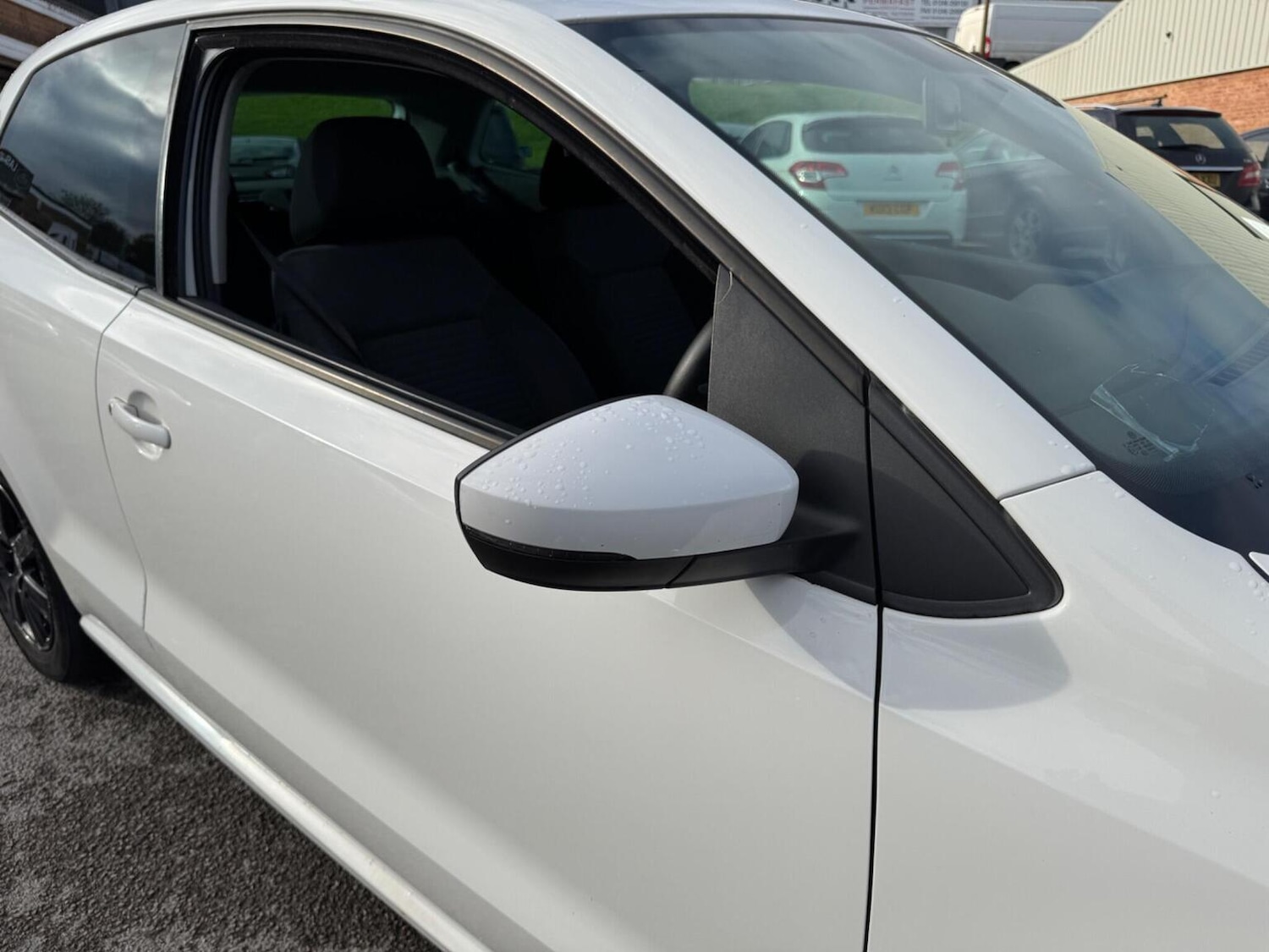 Used Volkswagen Polo 2012 for sale - 76576851: Photo 12