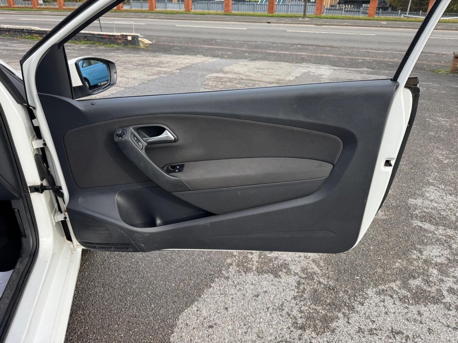 Used Volkswagen Polo 2012 for sale - 76576851: Photo 22