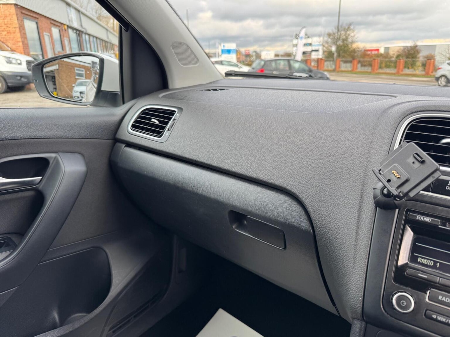 Used Volkswagen Polo 2012 for sale - 76576851: Photo 34