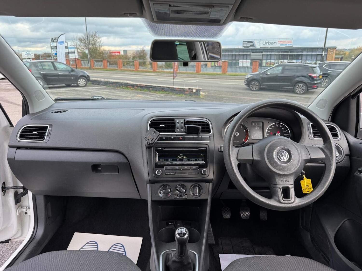 Used Volkswagen Polo 2012 for sale - 76576851: Photo 42