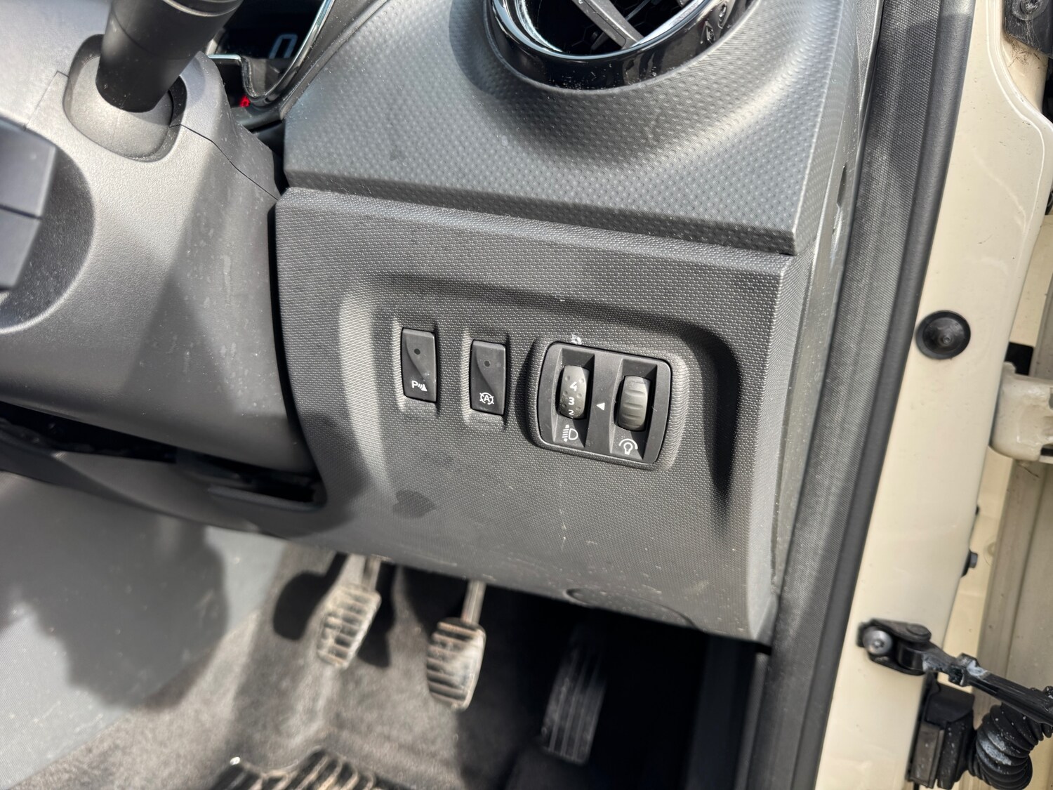 Used Renault Captur 2015 for sale - 77581731: Photo 12